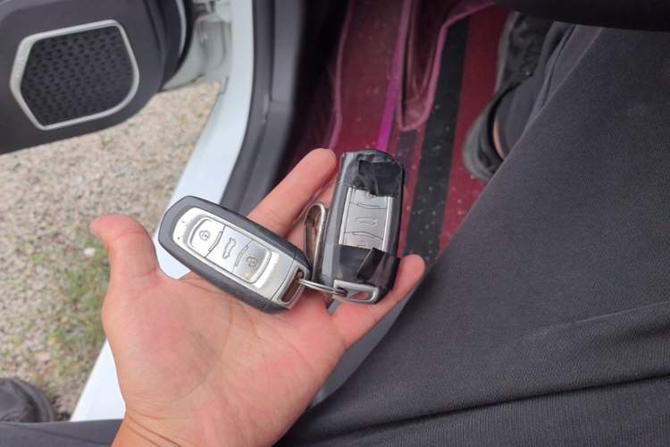 Used Geely Auto Vision X3 2019 Upgraded Model 1.5L CVT Elite Version Vehicle Key