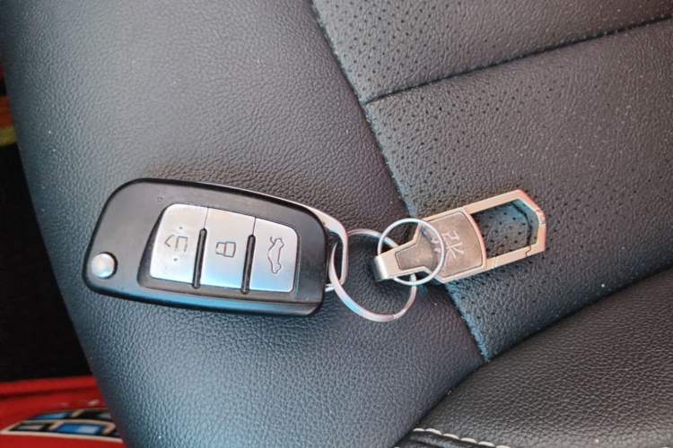 Used Geely Auto Vision X3 2019 Upgraded Model 1.5L Manual Luxury Version Vehicle Key