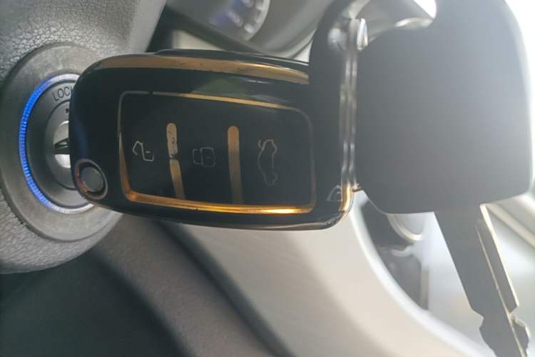 Used Geely Auto Vision X3 2019 Upgraded Model 1.5L Manual Elite Version Vehicle Key