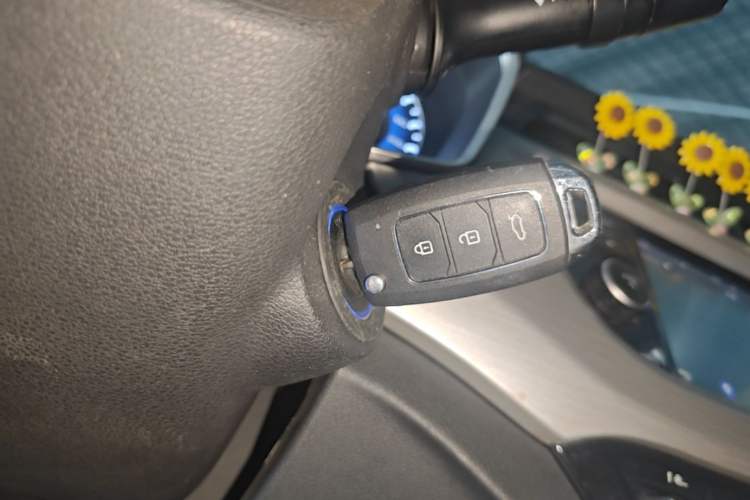Used Geely Auto Vision X3 2019 Upgraded Model 1.5L Manual Elite Version Vehicle Key