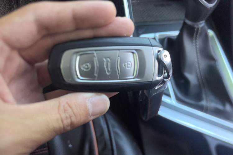 Used Geely Auto Vision X3 2019 Upgraded Model 1.5L CVT Elite Version Vehicle Key
