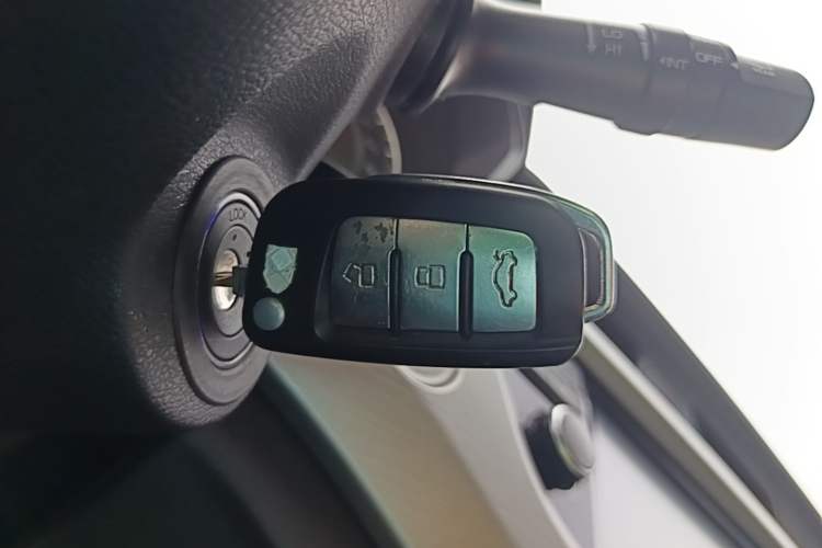 Used Geely Auto Vision X3 2019 Upgraded Model 1.5L Manual Luxury Version Vehicle Key