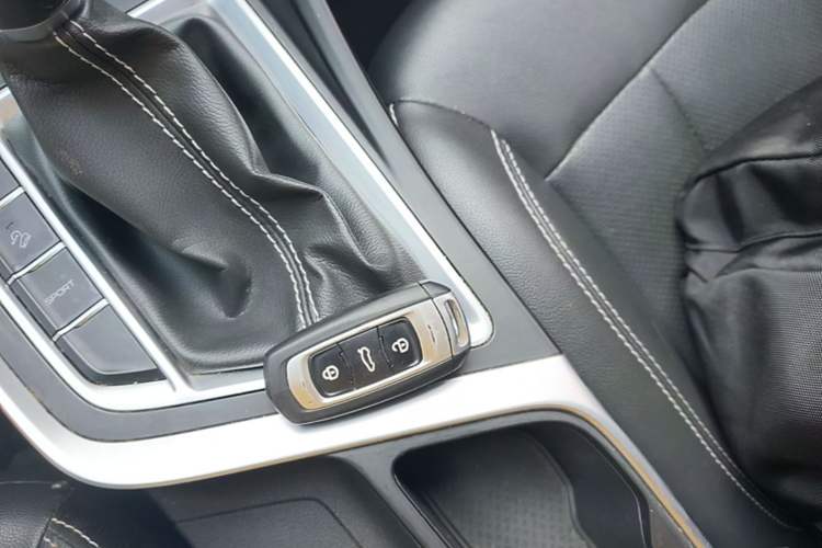 Used Geely Auto Vision X3 2019 Upgraded Model 1.5L CVT Elite Version Vehicle Key