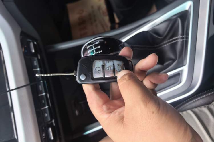 Used Geely Auto Vision X3 2019 Upgraded Model 1.5L Manual Luxury Version Vehicle Key