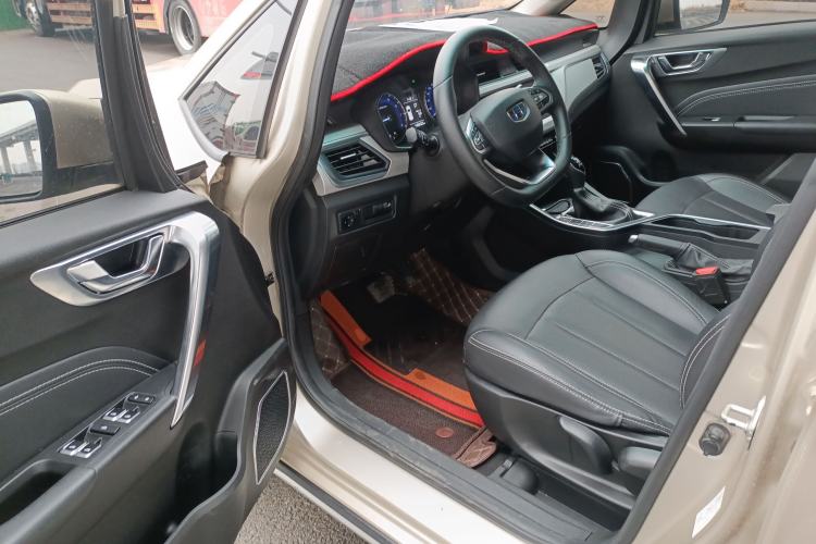 Used Geely Auto Vision X3 2019 Upgraded Model 1.5L CVT Prestige Version Driver Seat