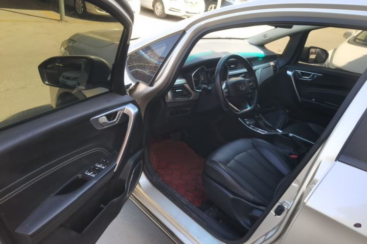 Used Geely Auto Vision X3 2019 Upgraded Model 1.5L CVT Elite Version Driver Seat