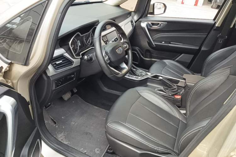 Used Geely Auto Vision X3 2019 Upgraded Model 1.5L CVT Elite Version Driver Seat