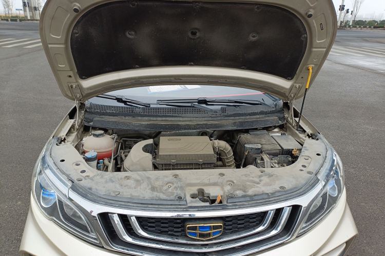 Used Geely Auto Vision X3 2019 Upgraded Model 1.5L CVT Prestige Version Engine Bay