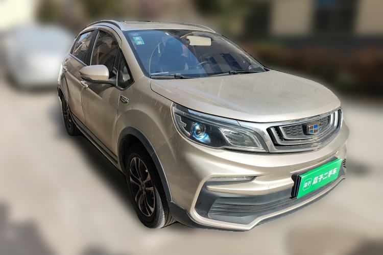 Used Geely Auto Vision X3 2019 Upgraded Model 1.5L Manual Luxury Version Front Right 45 Deg