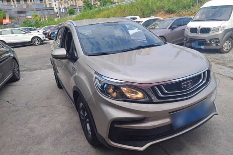 Used Geely Auto Vision X3 2019 Upgraded Model 1.5L CVT Elite Version Front Right 45 Deg