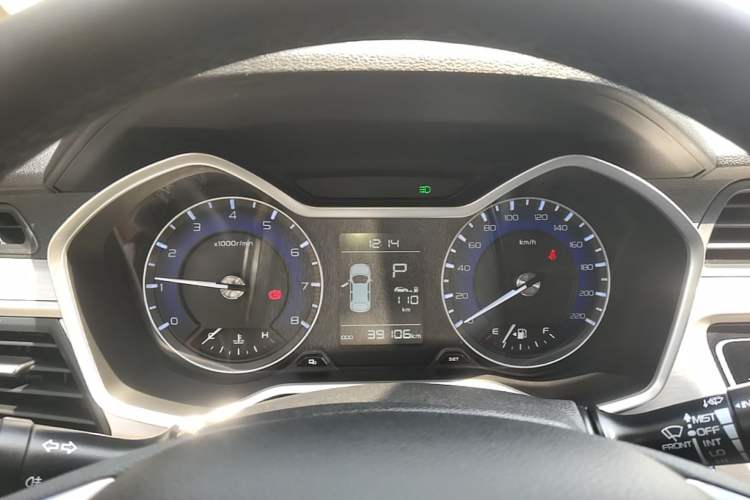 Used Geely Auto Vision X3 2019 Upgraded Model 1.5L CVT Prestige Version Instrument Cluster