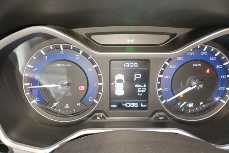 Used Geely Auto Vision X3 2019 Upgraded Model 1.5L CVT Prestige Version Instrument Cluster