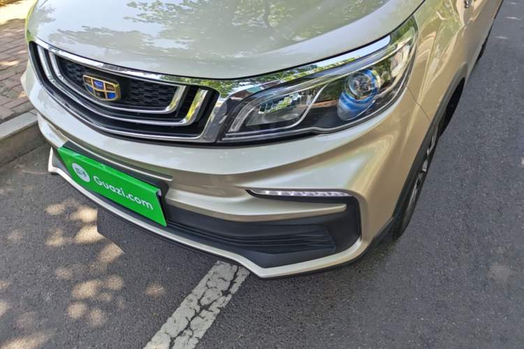 Used Geely Auto Vision X3 2019 Upgraded Model 1.5L Manual Luxury Version Left Front Headlight