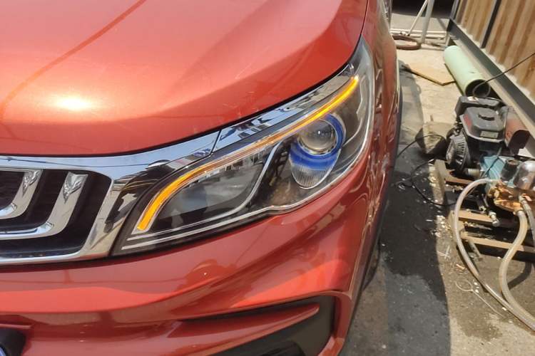 Used Geely Auto Vision X3 2019 Upgraded Model 1.5L CVT Prestige Version Left Front Headlight