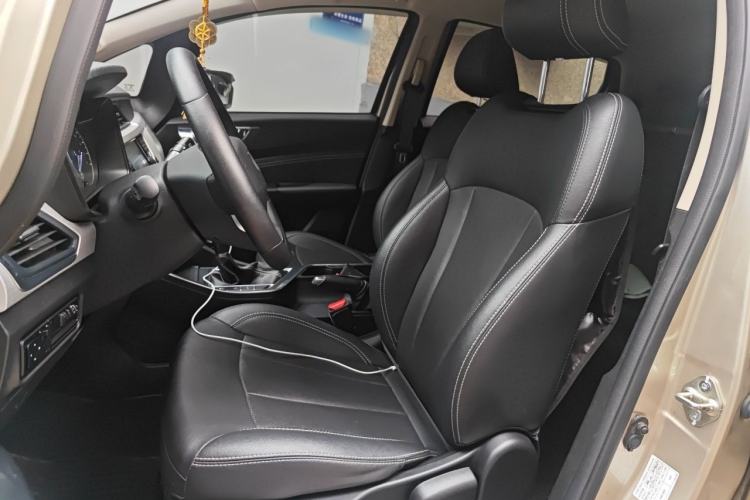 Used Geely Auto Vision X3 2019 Upgraded Model 1.5L CVT Elite Version Left Front Seat