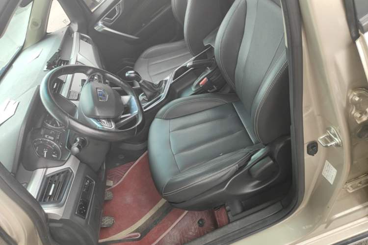 Used Geely Auto Vision X3 2019 Upgraded Model 1.5L Manual Elite Version Left Front Seat