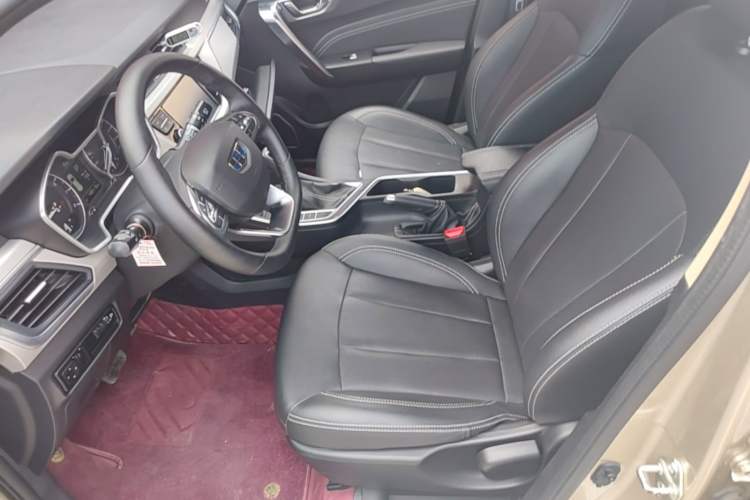 Used Geely Auto Vision X3 2019 Upgraded Model 1.5L CVT Elite Version Left Front Seat