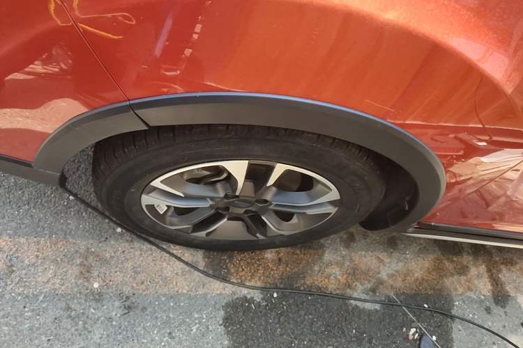 Used Geely Auto Vision X3 2019 Upgraded Model 1.5L CVT Prestige Version Left Front Wheel Hub