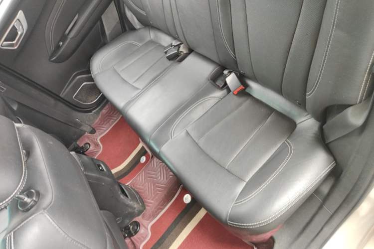 Used Geely Auto Vision X3 2019 Upgraded Model 1.5L Manual Elite Version Left Rear Seat