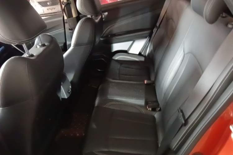 Used Geely Auto Vision X3 2019 Upgraded Model 1.5L CVT Prestige Version Left Rear Seat