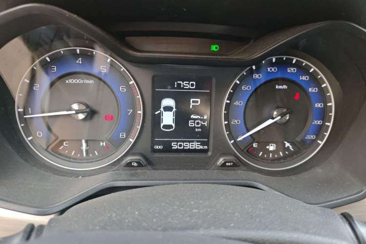 Used Geely Auto Vision X3 2019 Upgraded Model 1.5L CVT Elite Version Odometer Close Up