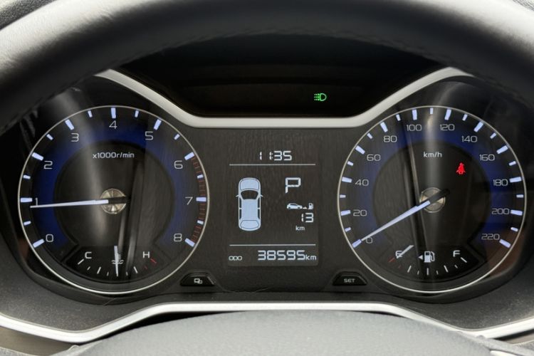 Used Geely Auto Vision X3 2019 Upgraded Model 1.5L CVT Elite Version Odometer Close Up