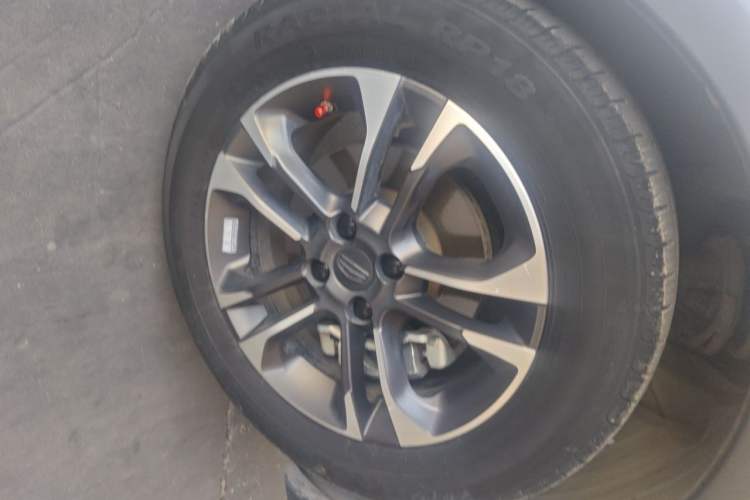 Used Geely Auto Vision X3 2019 Upgraded Model 1.5L CVT Prestige Version Right Front Wheel Hub