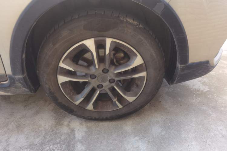 Used Geely Auto Vision X3 2019 Upgraded Model 1.5L CVT Prestige Version Right Front Wheel Hub