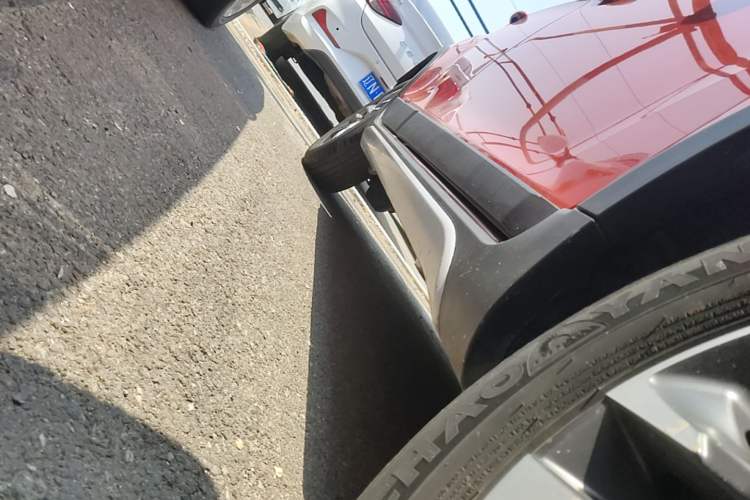 Used Geely Auto Vision X3 2019 Upgraded Model 1.5L CVT Prestige Version Right Side Sill
