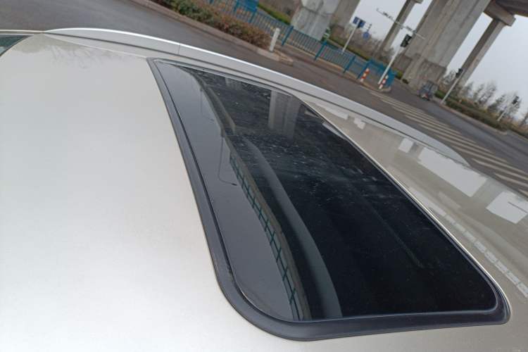 Used Geely Auto Vision X3 2019 Upgraded Model 1.5L CVT Prestige Version Roof