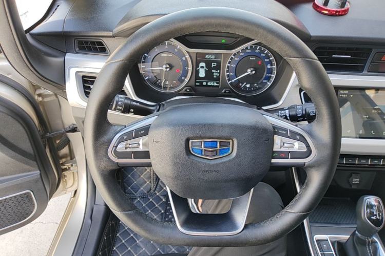 Used Geely Auto Vision X3 2019 Upgraded Model 1.5L CVT Prestige Version Steering Wheel