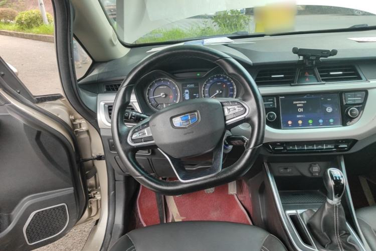 Used Geely Auto Vision X3 2019 Upgraded Model 1.5L Manual Elite Version Steering Wheel