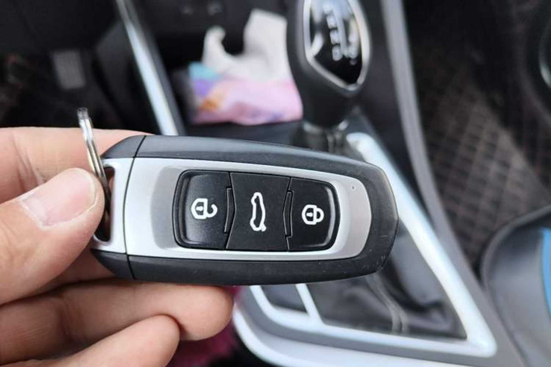 Used Geely Auto Vision X3 2019 Upgraded Model 1.5L CVT Elite Version Vehicle Key
