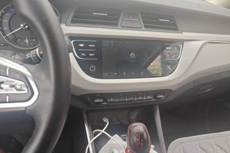 Used Geely Auto Vision X3 2020 1.5L CVT Luxury Model Audio And AC Panel