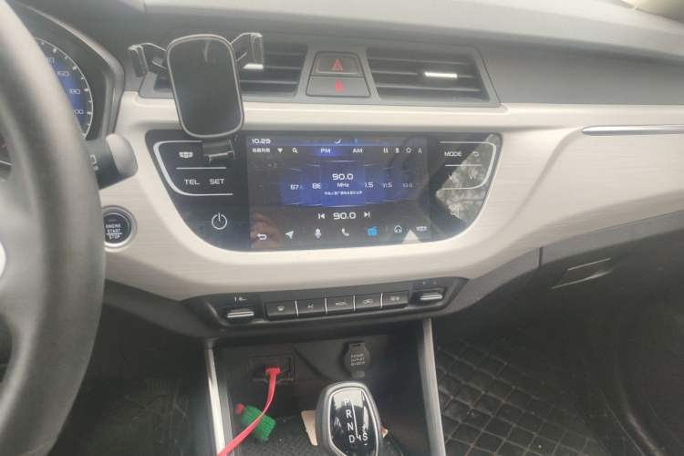 Used Geely Auto Vision X3 2020 1.5L CVT Luxury Model Audio And AC Panel