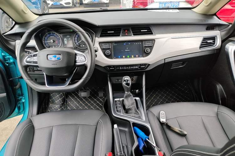 Used Geely Auto Vision X3 2020 1.5L CVT Elite Edition Center Console