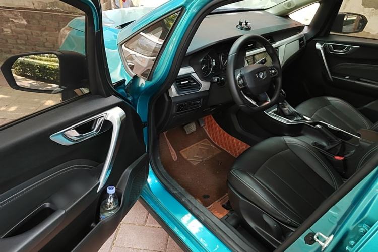Used Geely Auto Vision X3 2020 1.5L CVT Luxury Model Driver Seat