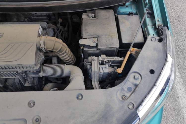Used Geely Auto Vision X3 2020 1.5L CVT Elite Edition Engine Bay Left