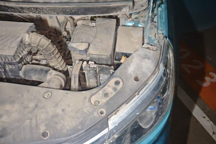 Used Geely Auto Vision X3 2020 1.5L Manual Elite Edition Engine Bay Left