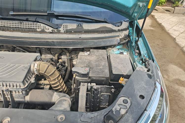 Used Geely Auto Vision X3 2020 1.5L Manual Luxury Edition Engine Bay Left