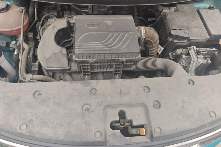 Used Geely Auto Vision X3 2020 1.5L CVT Luxury Model Engine Bay