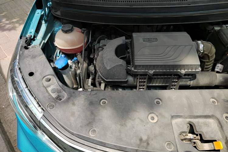Used Geely Auto Vision X3 2020 1.5L CVT Luxury Model Engine Bay Right