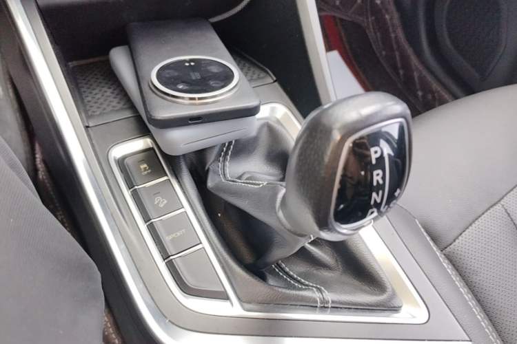 Used Geely Auto Vision X3 2020 1.5L CVT Luxury Model Gear Lever