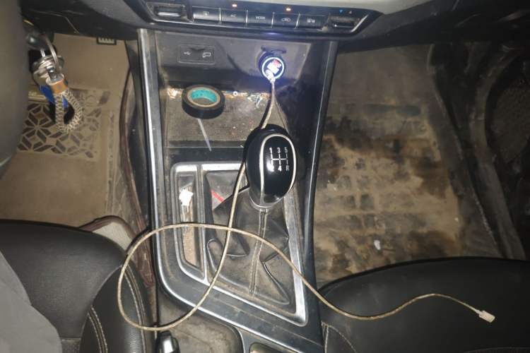 Used Geely Auto Vision X3 2020 1.5L Manual Elite Edition Gear Lever