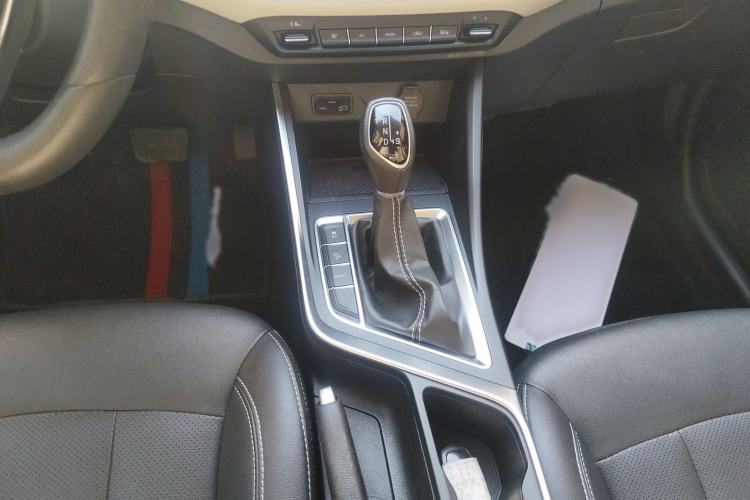 Used Geely Auto Vision X3 2020 1.5L CVT Luxury Model Gear Lever
