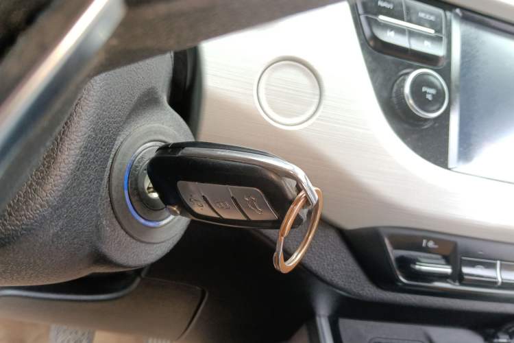 Used Geely Auto Vision X3 2020 1.5L Manual Elite Edition Interior 1