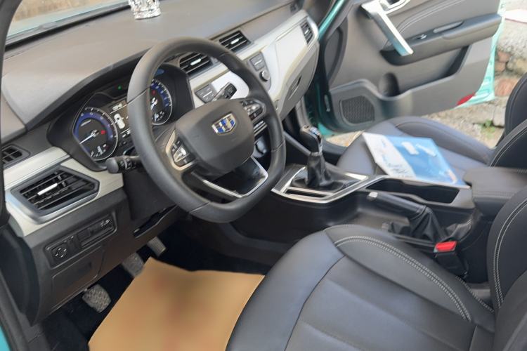 Used Geely Auto Vision X3 2020 1.5L Manual Elite Edition Interior 3