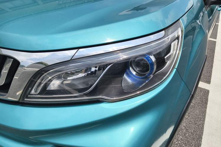 Used Geely Auto Vision X3 2020 1.5L CVT Luxury Model Left Front Headlight
