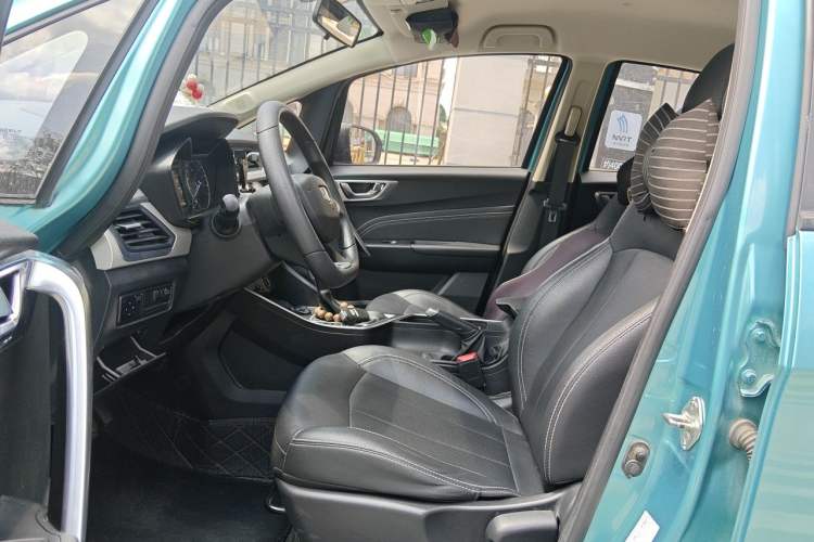 Used Geely Auto Vision X3 2020 1.5L CVT Elite Edition Left Front Seat
