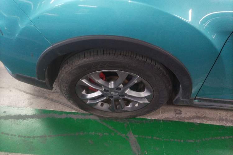 Used Geely Auto Vision X3 2020 1.5L CVT Luxury Model Left Front Wheel Hub
